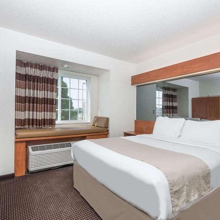 Microtel Inn & Suites By Wyndham Rice Lake Esterno foto