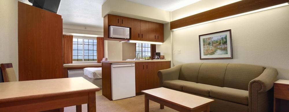 Microtel Inn & Suites By Wyndham Rice Lake Esterno foto