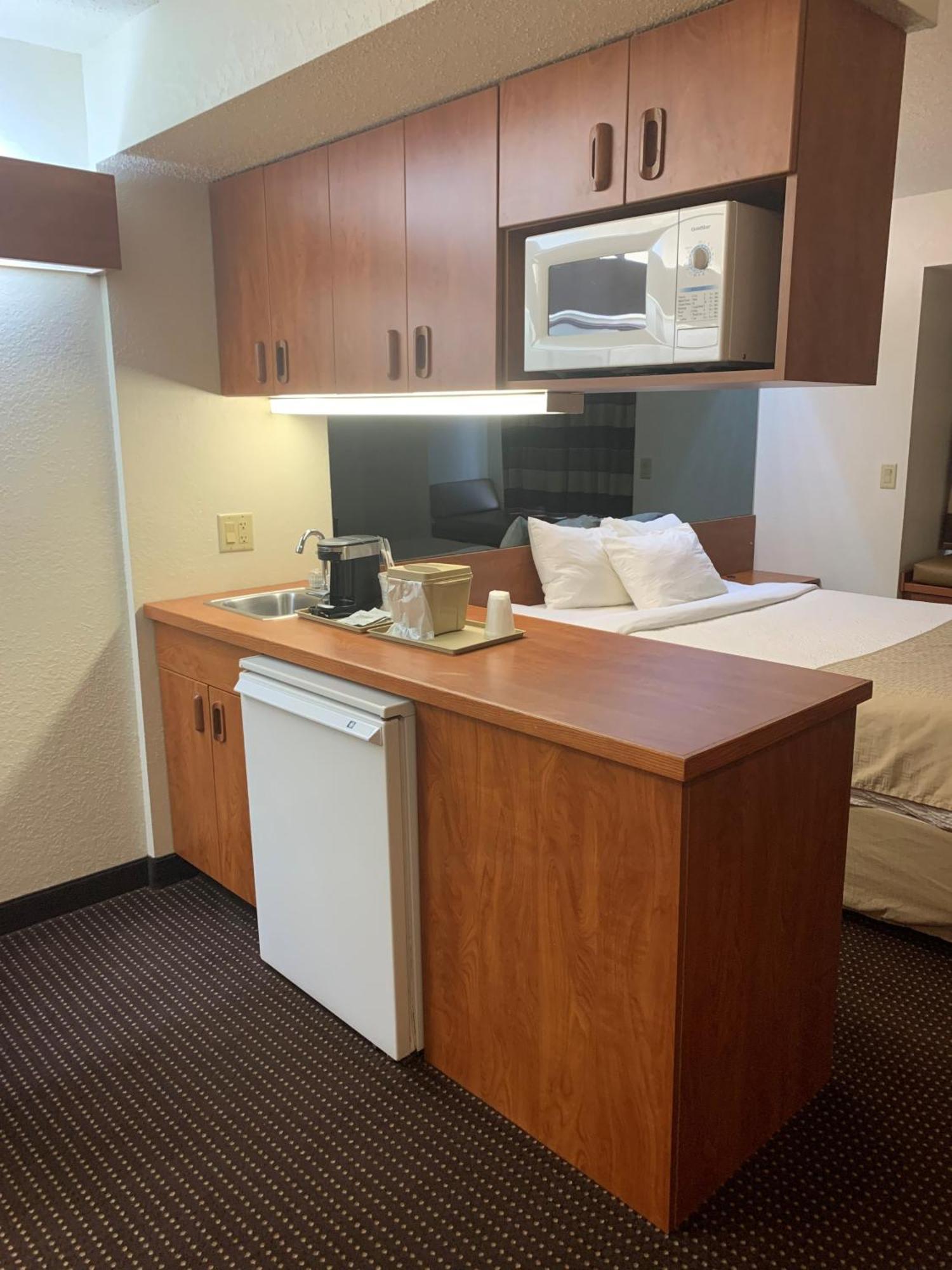 Microtel Inn & Suites By Wyndham Rice Lake Esterno foto
